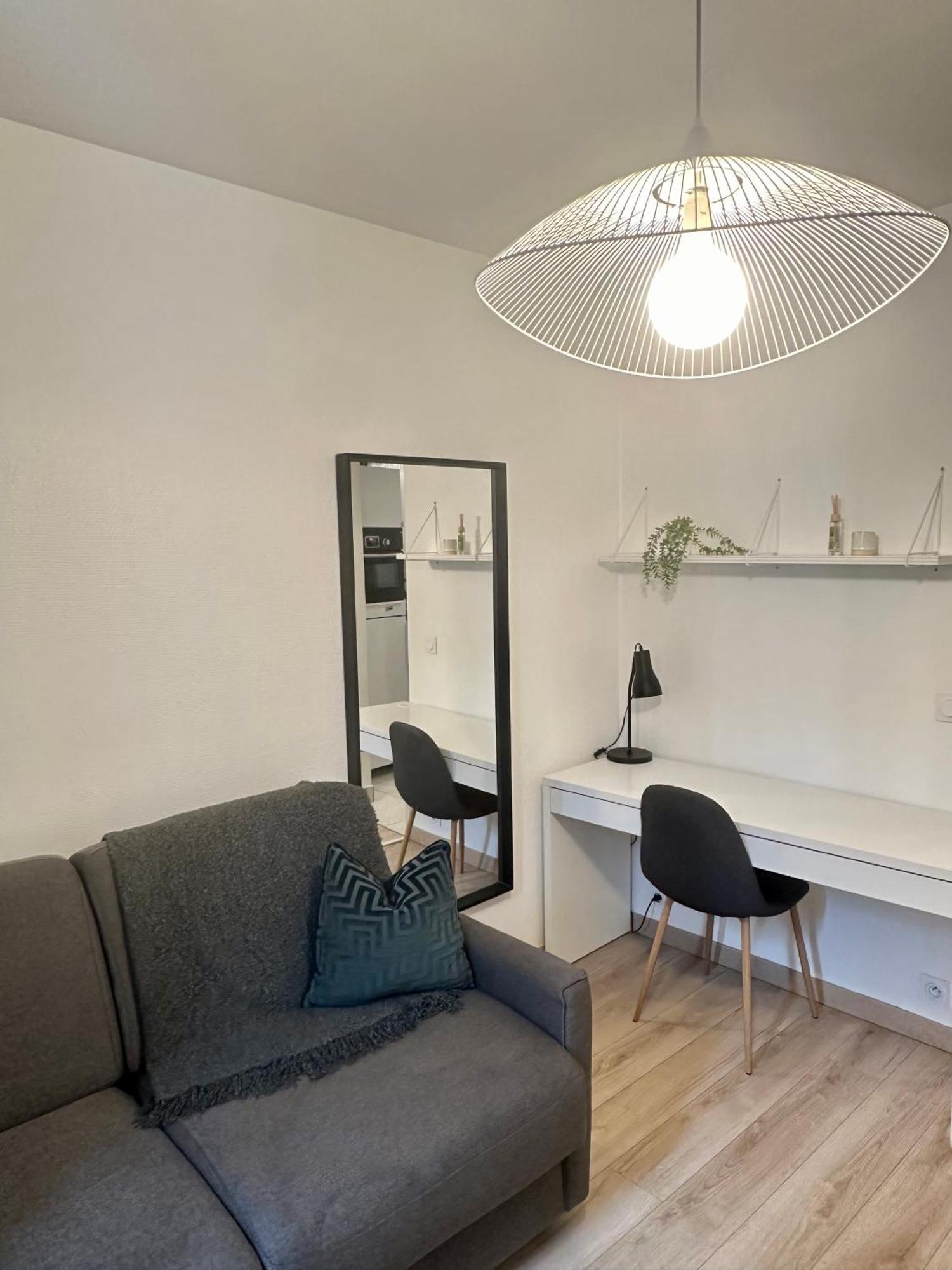Moderne Et Lumineux Apartment Asnières Екстериор снимка